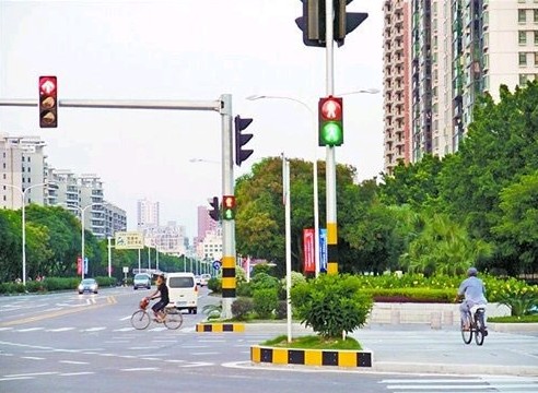 大連交通信號(hào)燈已經(jīng)全面啟用無線3G控制技術(shù)
