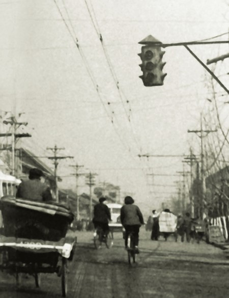 中國60年代的街頭交通信號(hào)燈