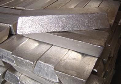 寧波華路德引領(lǐng)科技創(chuàng)新、新型鎂壓鑄殼體交通信號(hào)燈